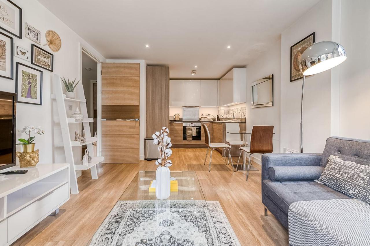 Modern Surrey Quays Flat Apartamento *