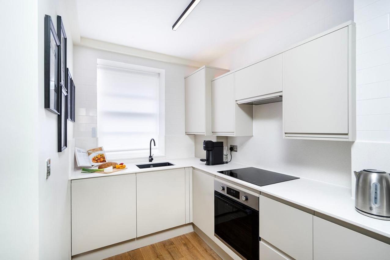 Stylish And Convenient 2 Bed Apartment