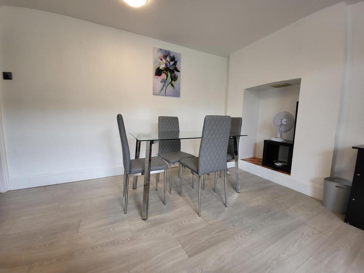 Cosy By Clapham South Underground! * London