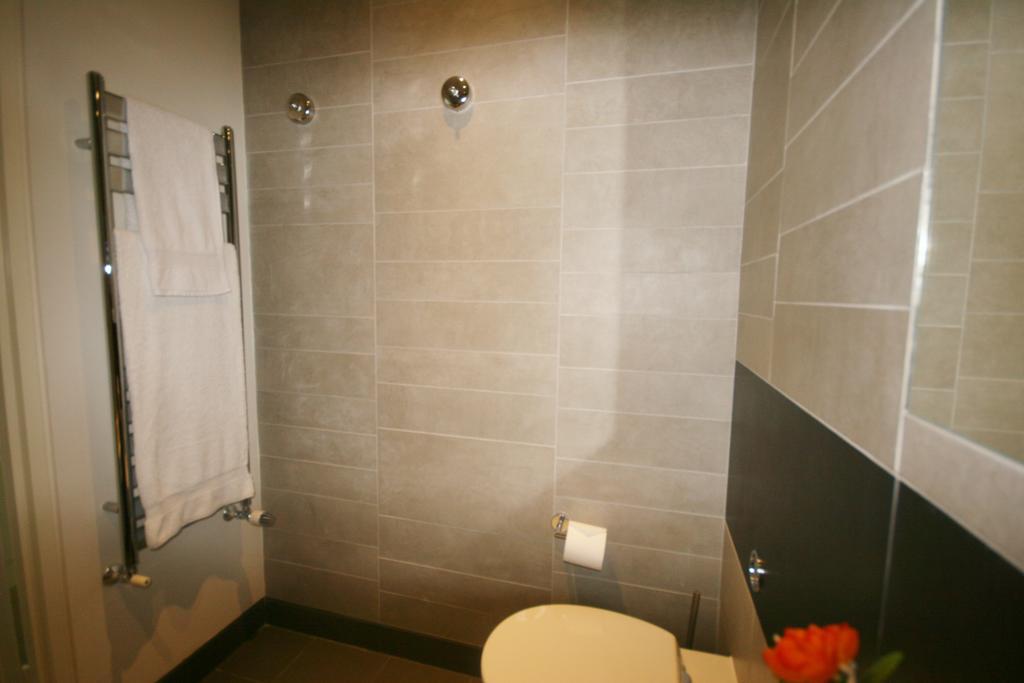 Smart Oxford Street Apartment