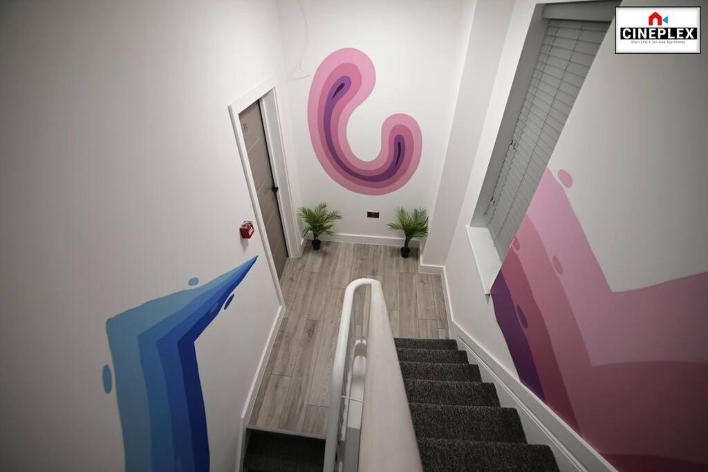 Business Leisure Professional Flat B Unit 2 Lewisham Wifi Netflix By Cineplex Short Lets & Serviced * London
