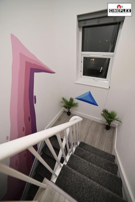 Business Leisure Professional Flat B Unit 2 Lewisham Wifi Netflix By Cineplex Short Lets & Serviced Apartment London