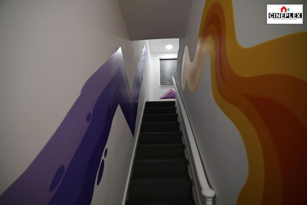 Business Leisure Professional Flat B Unit 2 Lewisham Wifi Netflix By Cineplex Short Lets & Serviced Apartment *