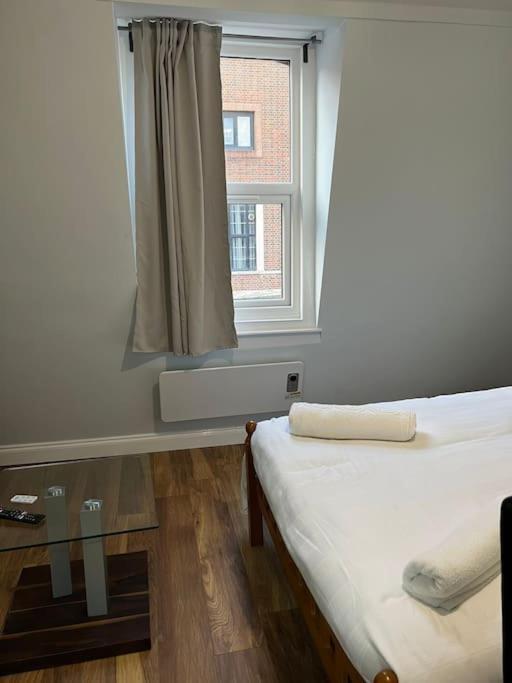 Apartment 008- S2premium Location Studio Central *
