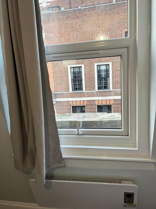 Apartment 008- S2premium Location Studio Central *