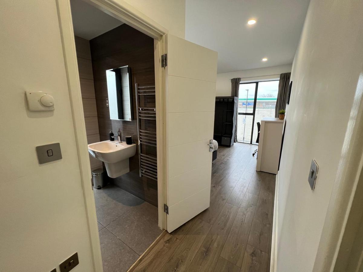 Holiday home 3bed Flat 3wc And Great Location Near Excel City Airport O2 And Canning Town Station *