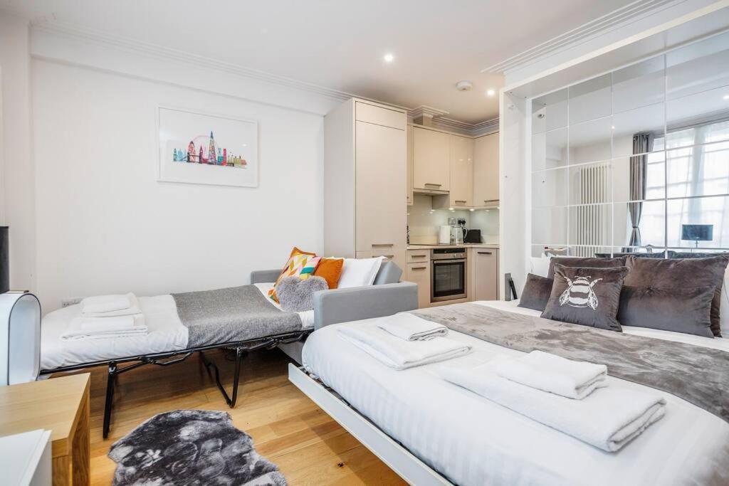 The Hyde Park Corner Apartment London