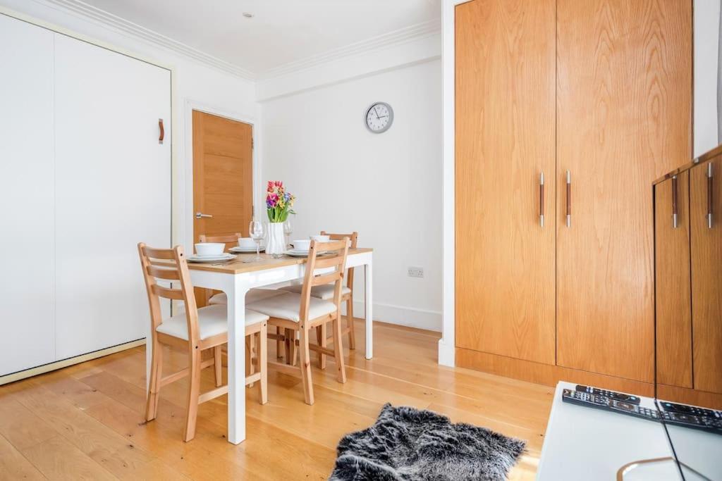 The Hyde Park Corner Apartment London