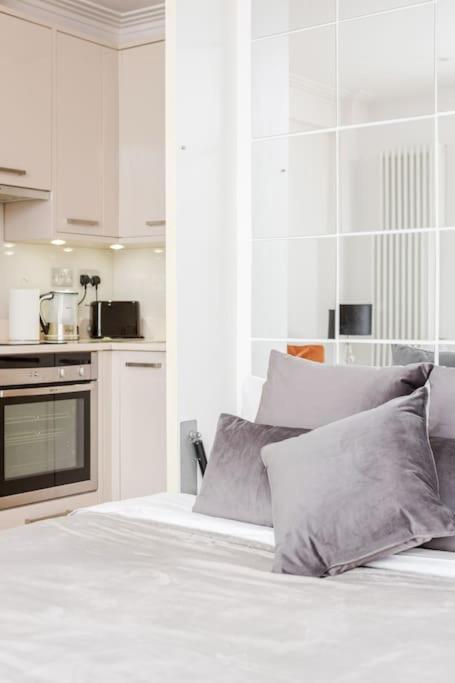 The Hyde Park Corner Apartment London