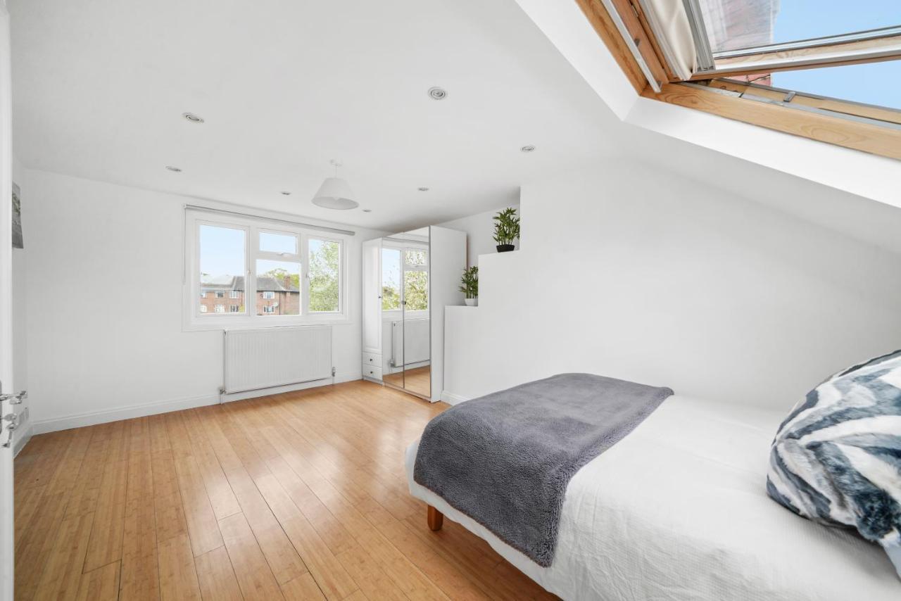 Apartment Hanger Lane Hububb