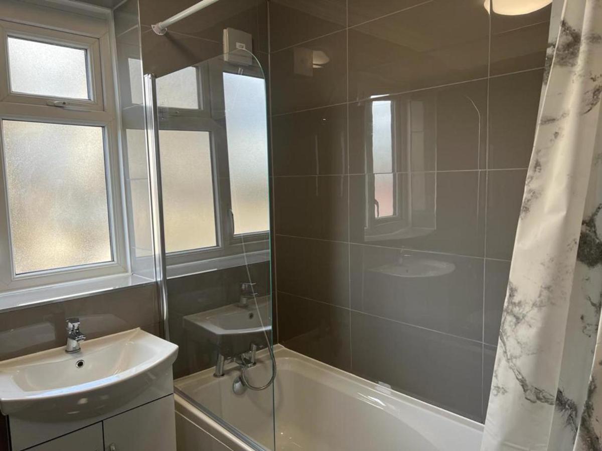 Modern Executive 2-bed In Apartamento Londres