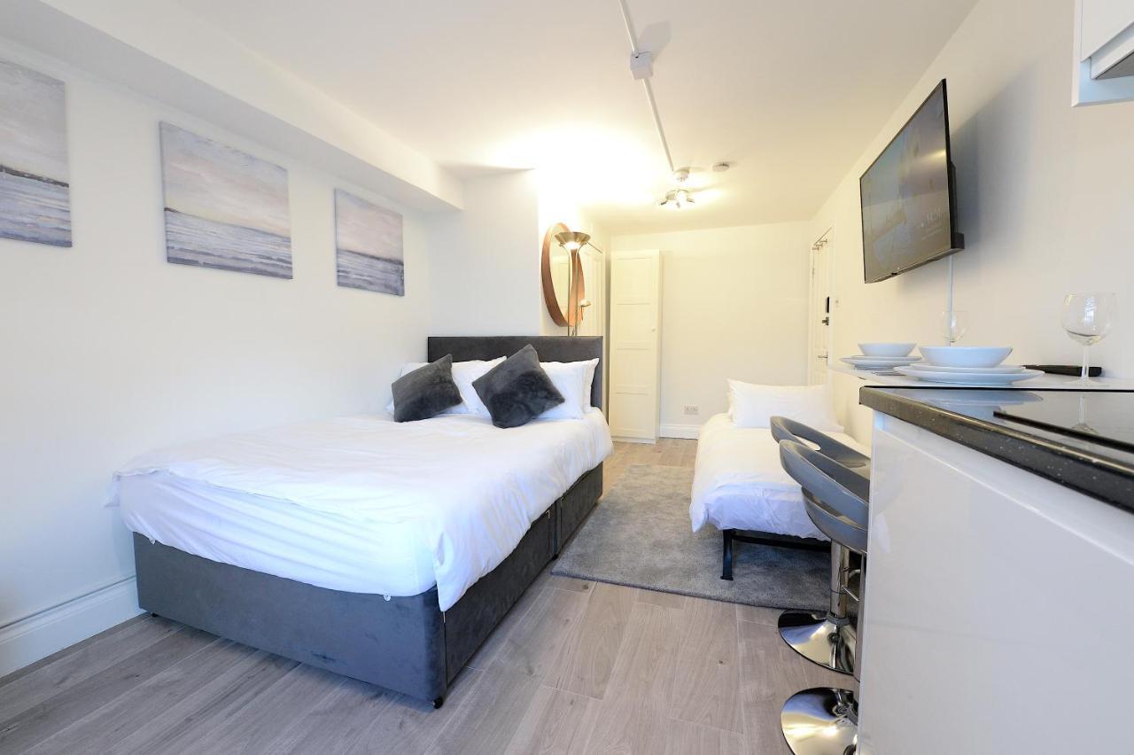 Apartment Very Close To Line Underground Shepherds Bush And Westfield Newly Refurbished