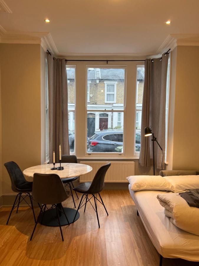 Lovely 2-bedroom Victorian Flats * London
