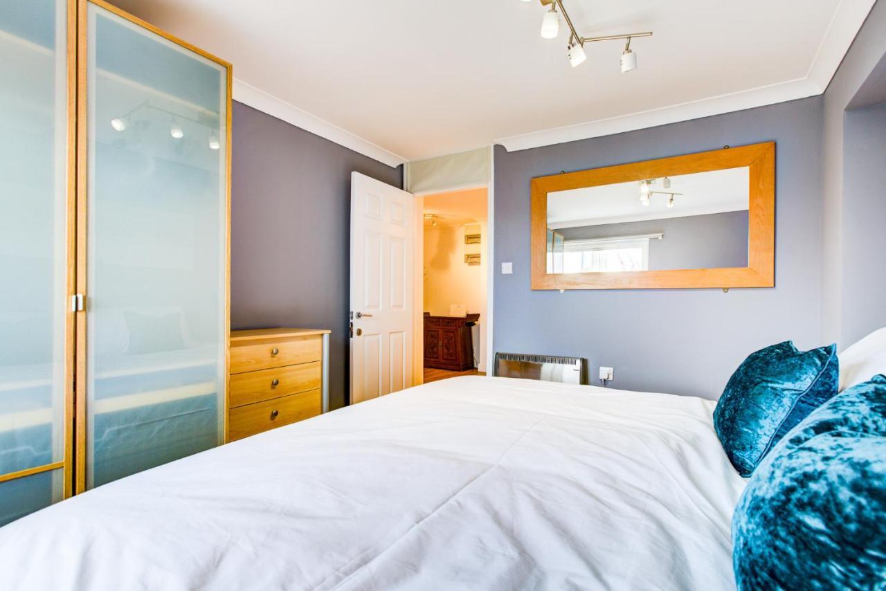 Statera - Thames View Apartment *