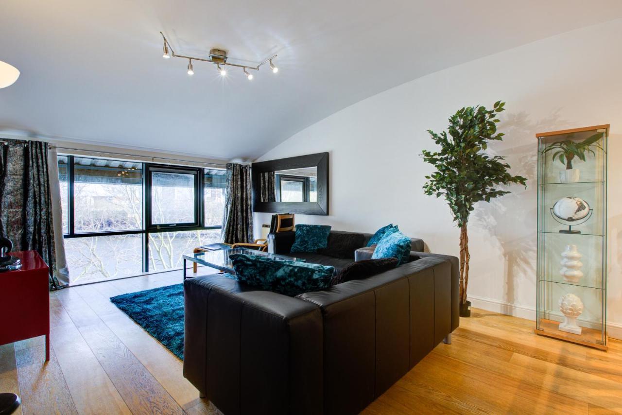 Statera - Thames View Apartment *