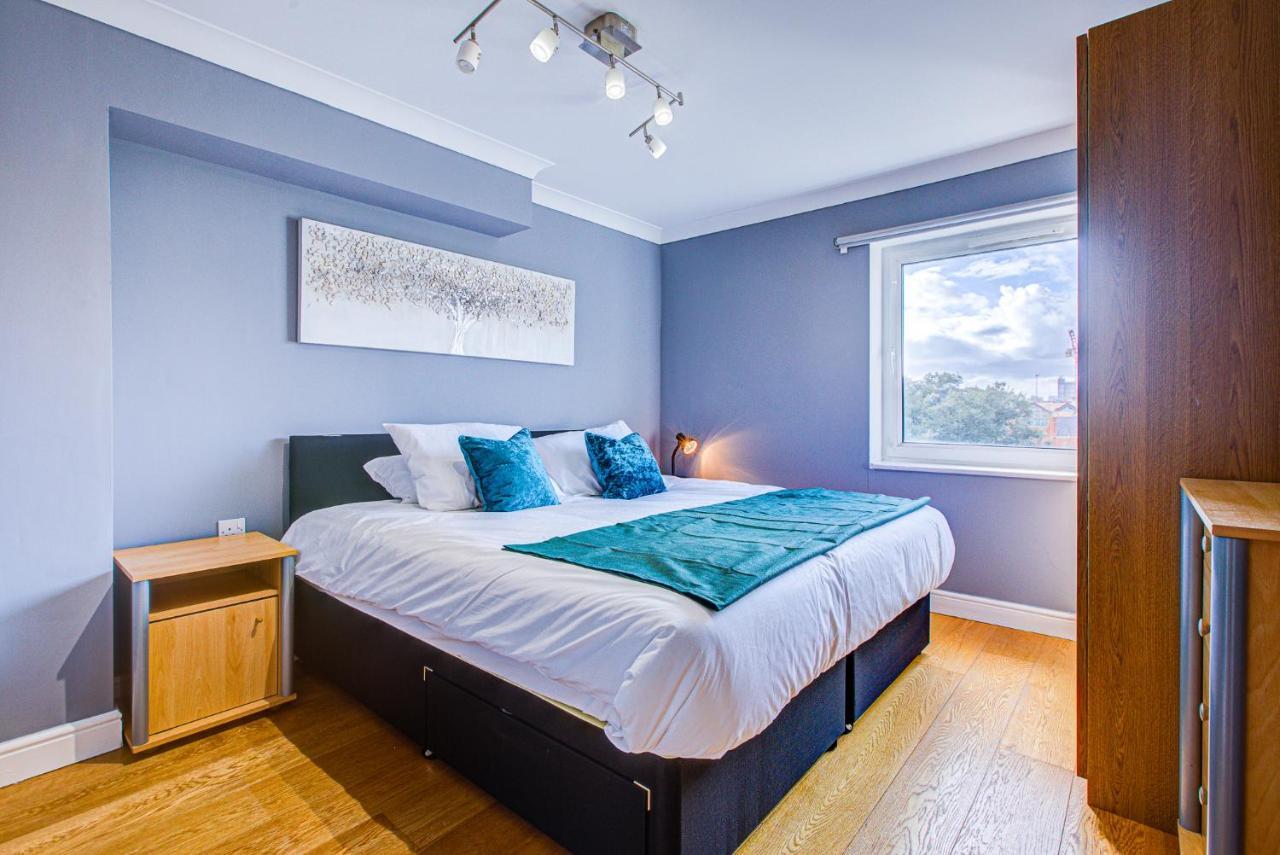Statera - Thames View Apartment London