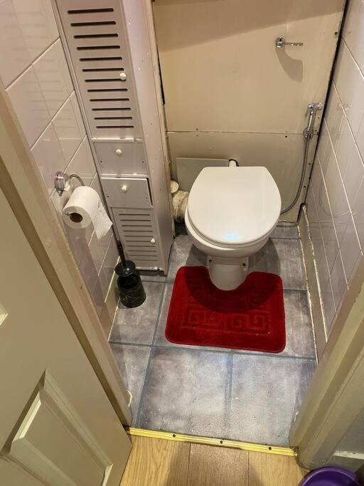Apartment 017- Premium Location 100 Penfold Place London