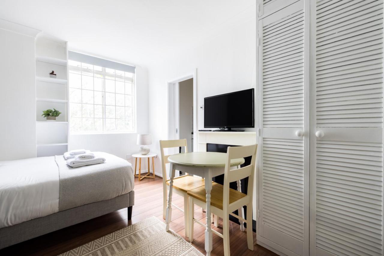The Bayswater Studio * London