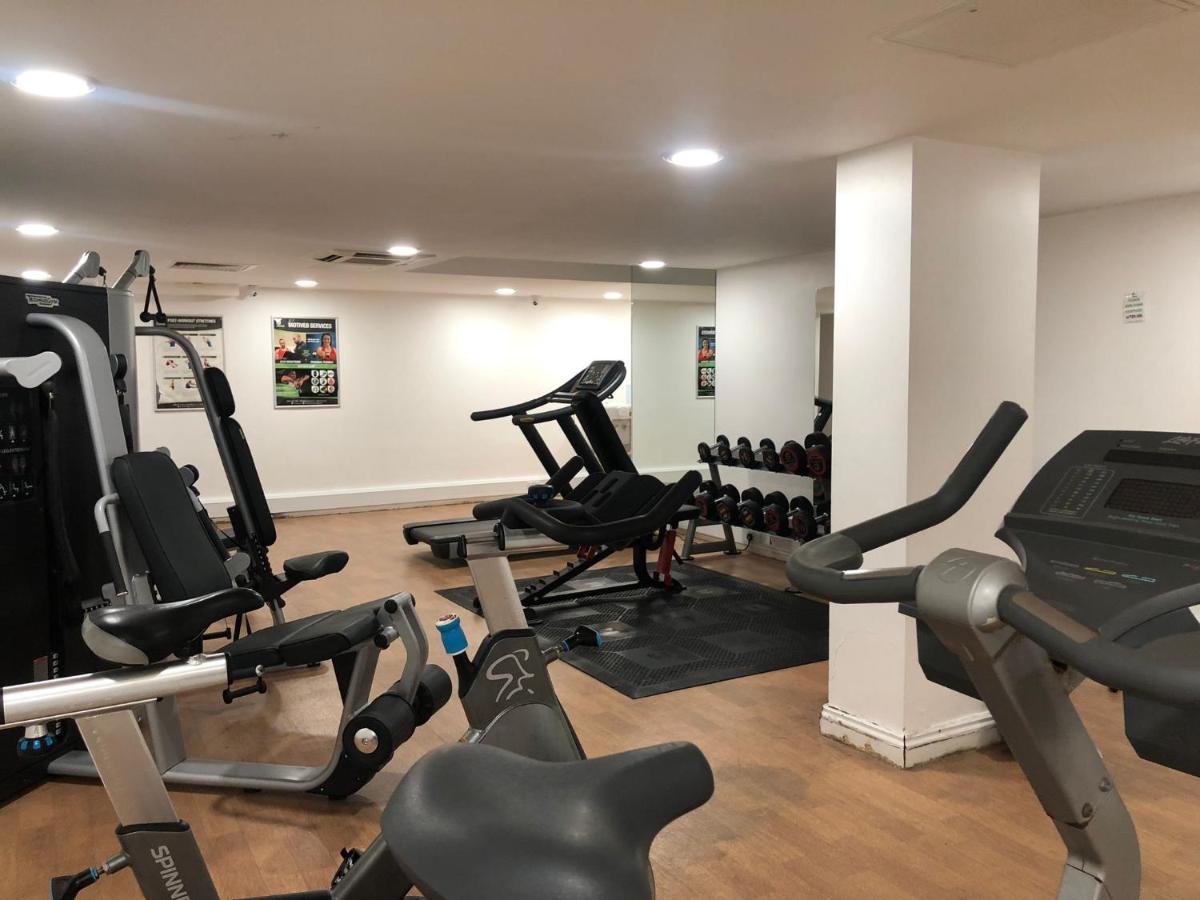 Charming And Spacious 1br Unit With Gym Access - Perfect For Staycation! Apartamento Londres