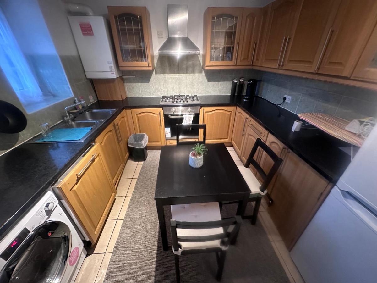 Holybush Bethnal Guest house London
