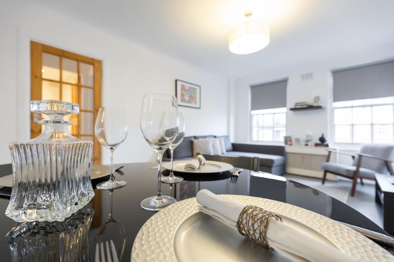Chic Marble Arch Apartment