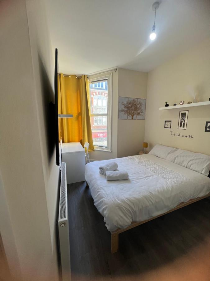 Small Cosy 2 Flat With 2 Double Beds * London