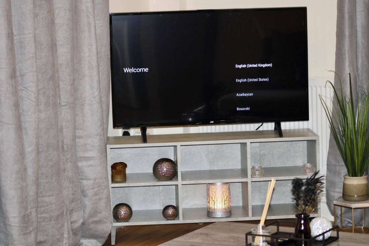 Glamorous Two Bed Flat Apartamento