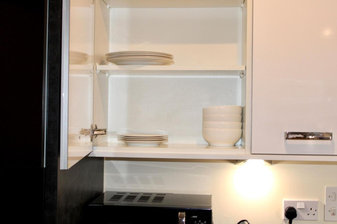 Glamorous Two Bed Flat Apartamento Londres