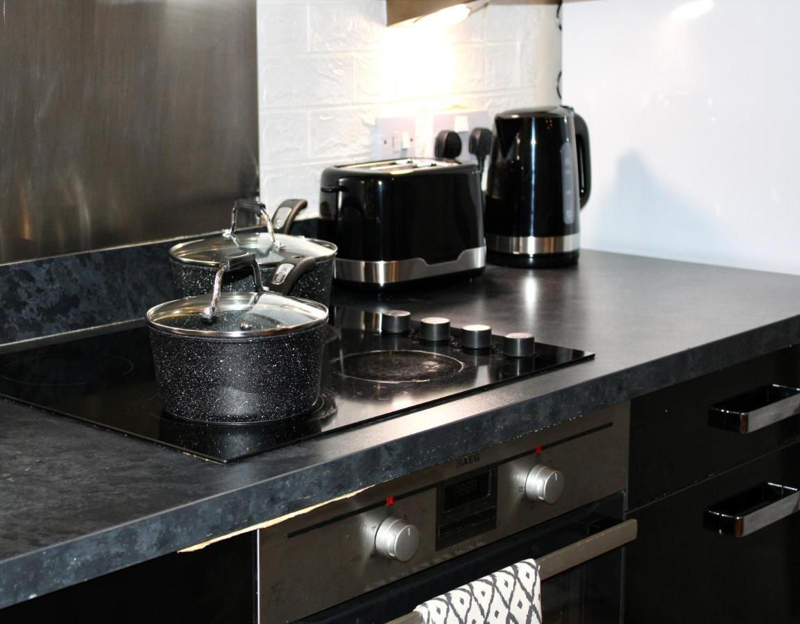 Glamorous Two Bed Flat Londres