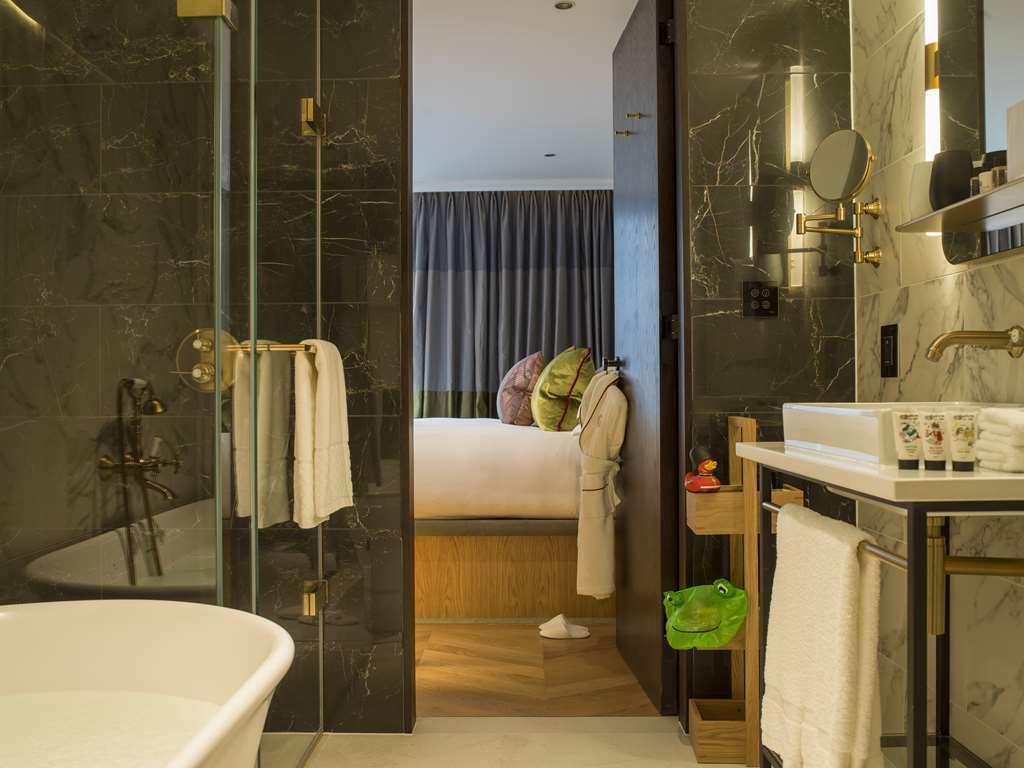The Guardsman - Preferred And Hotel London