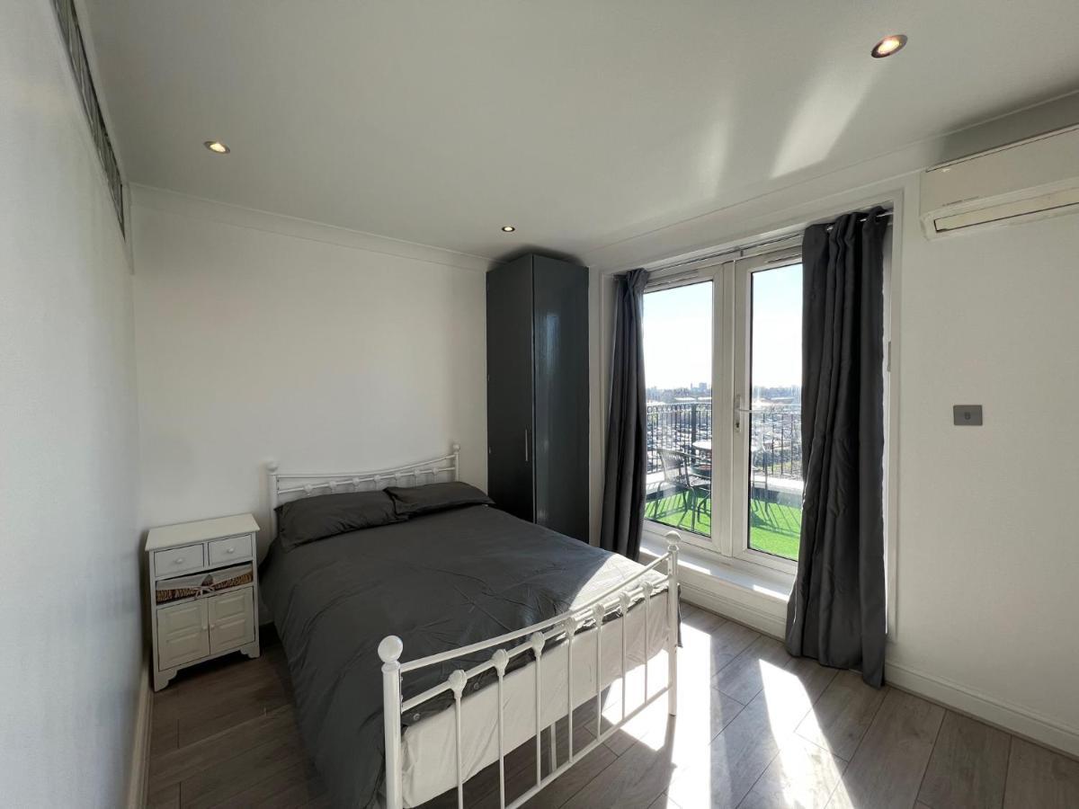 Lovely 2 Bedroom With Balcony - Apartment *