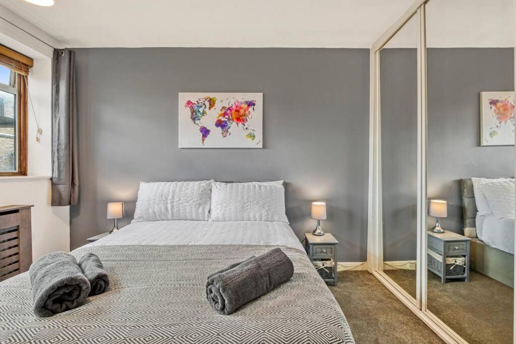 Lovely 3-bed Clapham Common * London
