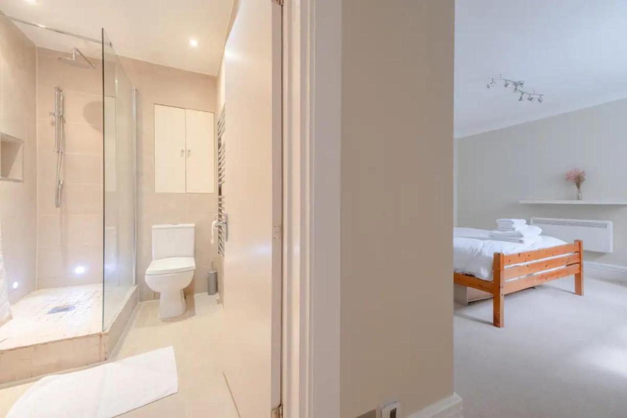 Apartment Lovely 1 Bedroom With Patio - 10 Mins From Hyde Park London