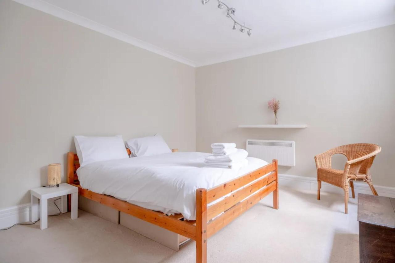 Apartment Lovely 1 Bedroom With Patio - 10 Mins From Hyde Park *