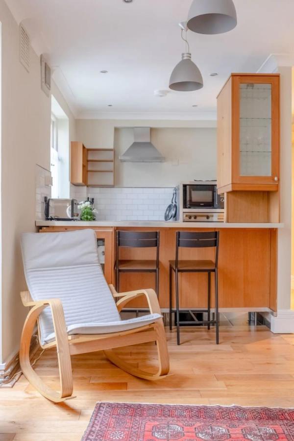 Apartment Lovely 1 Bedroom With Patio - 10 Mins From Hyde Park