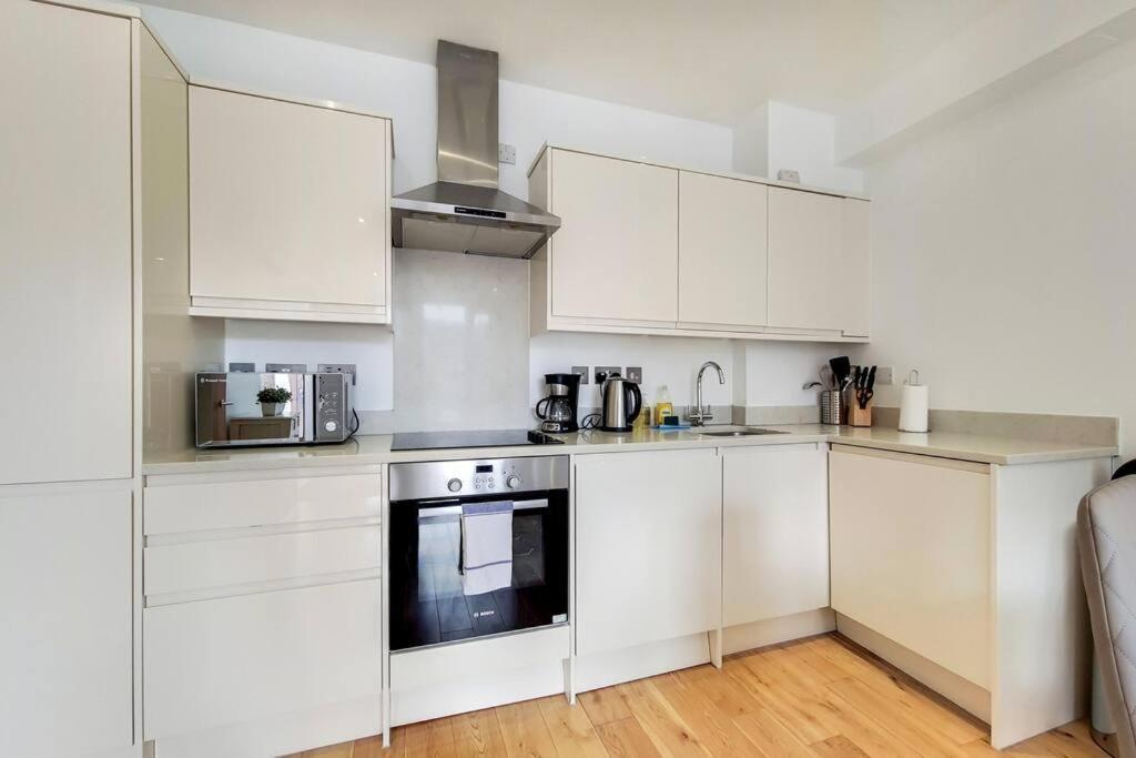 Br6 - Beautiful 1 Bed Flat In Heart Of Borough Apartment
