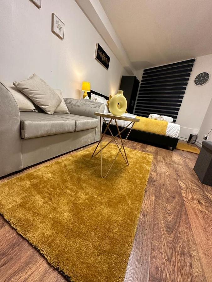 Apartment Premium Studio Flat 03 In