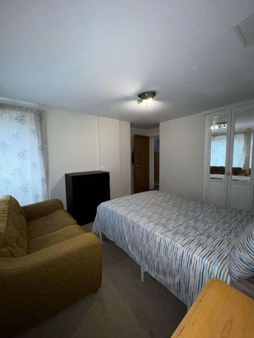Stylish One Bedroom Flat Furnished Apartamento Londres