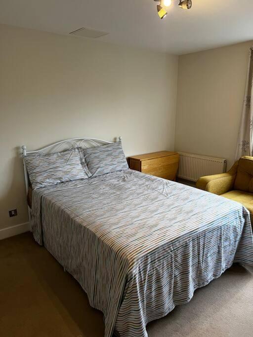 Stylish One Bedroom Flat Furnished Londres