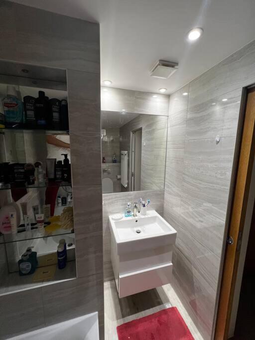 Apartamento Stylish One Bedroom Flat Furnished
