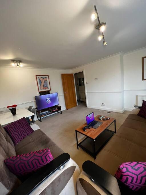Apartamento Stylish One Bedroom Flat Furnished
