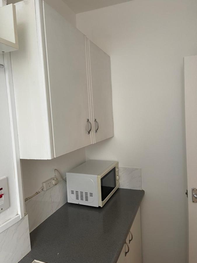 Sootheus - Soho7 * London