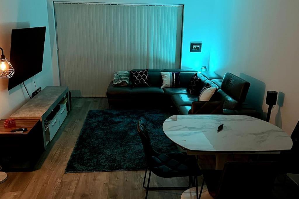 Luxury Floor In Apartment London