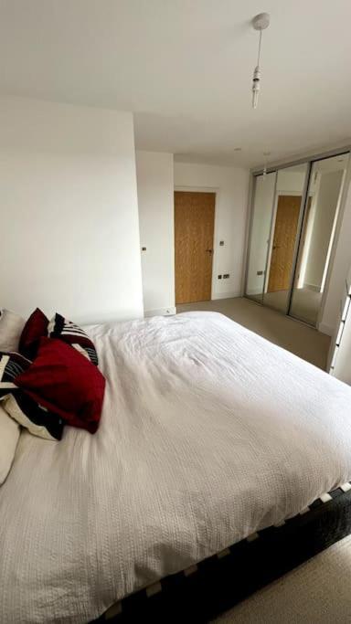 Luxury Floor In Apartment London