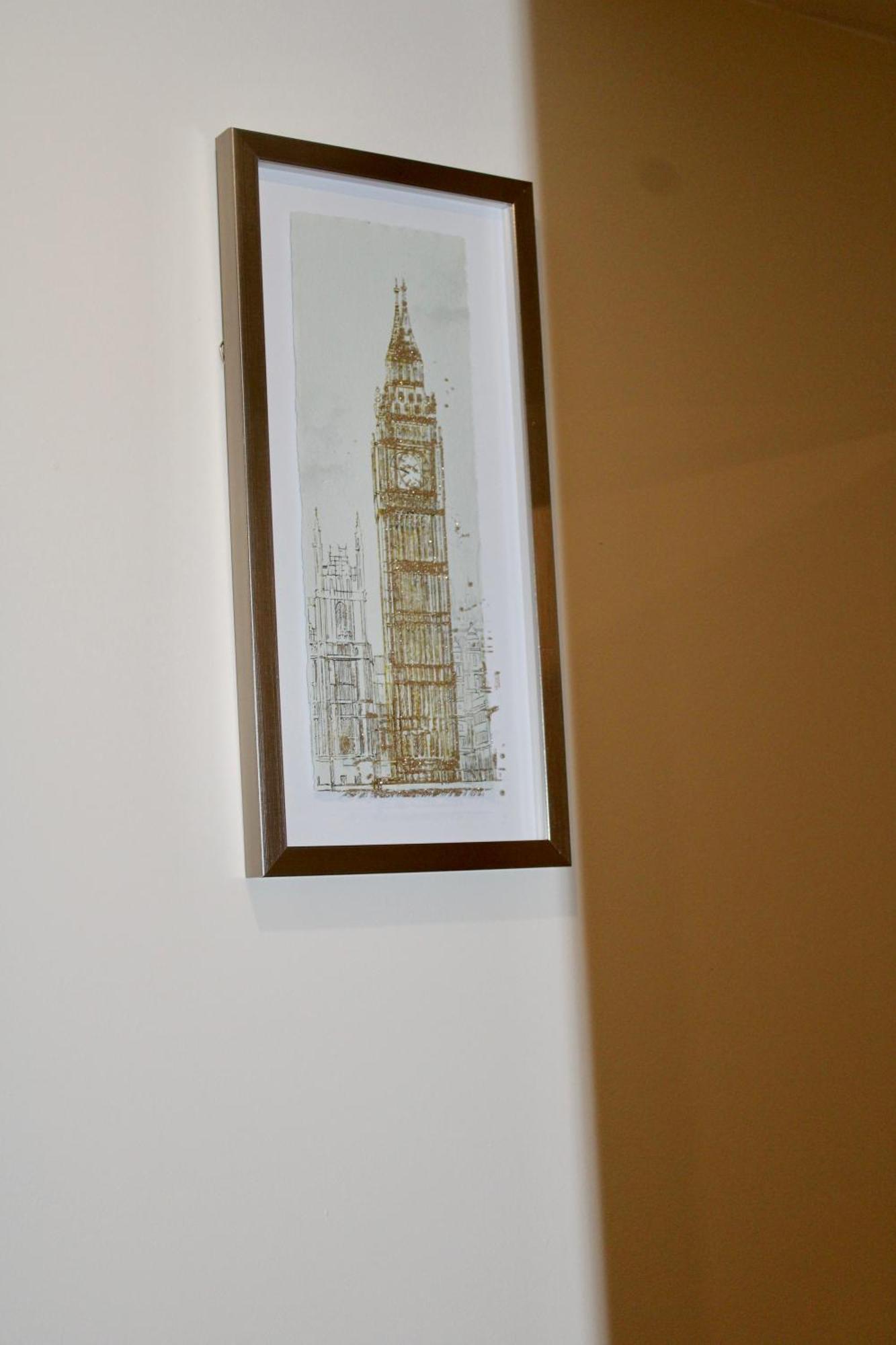Glamorous Two Bed Flat Londres
