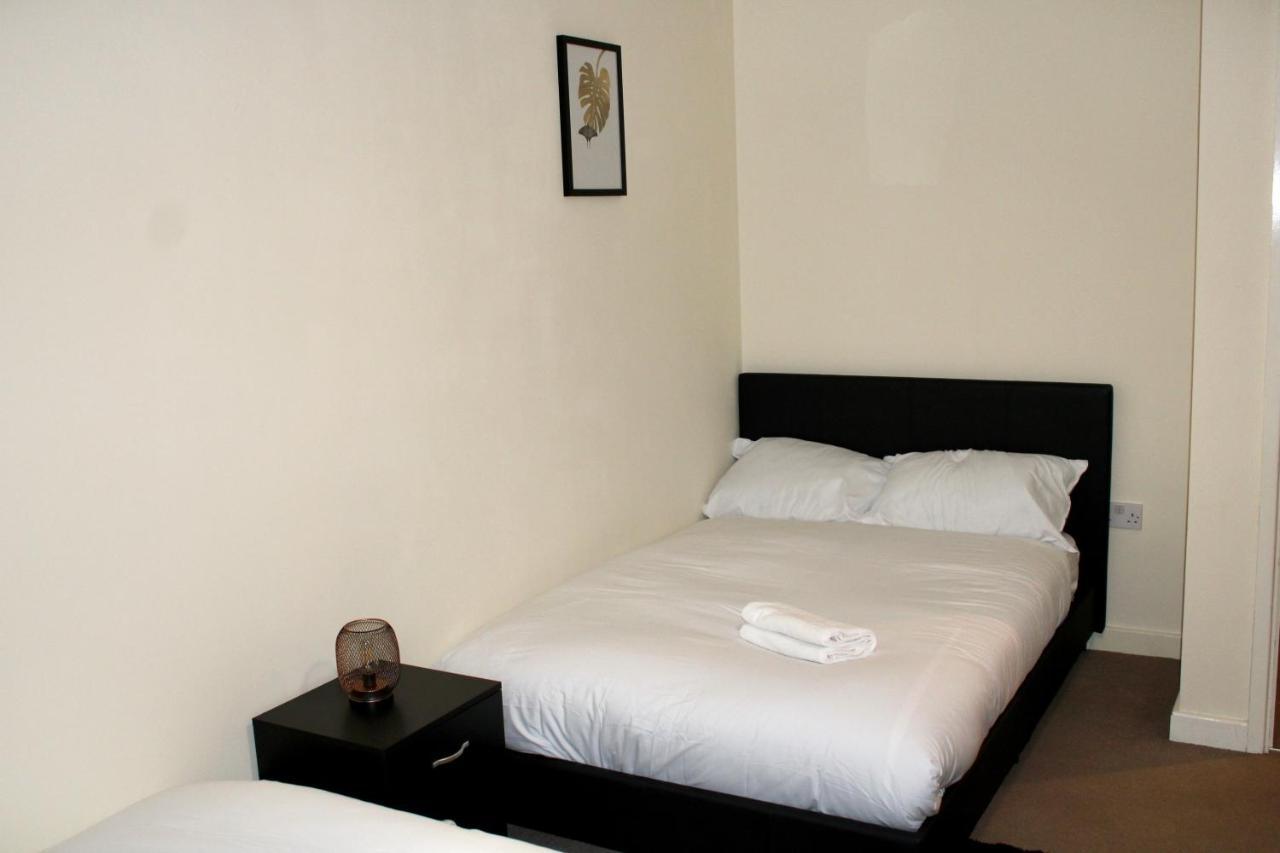 Glamorous Two Bed Flat Apartamento