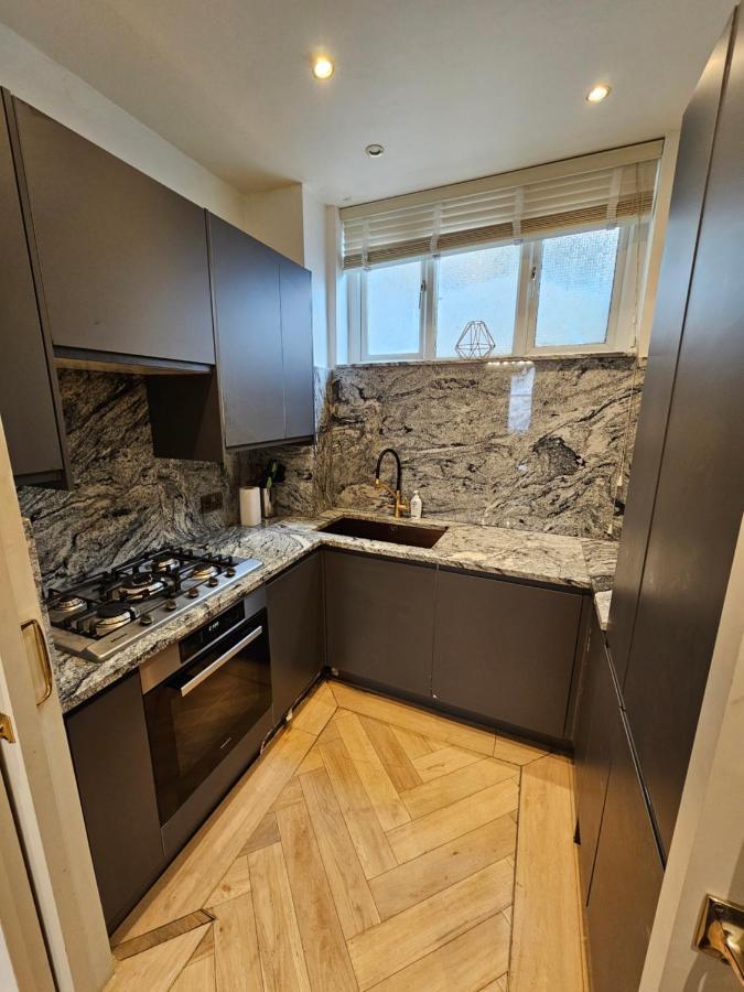 Apartment Flat 1, Charles Street *