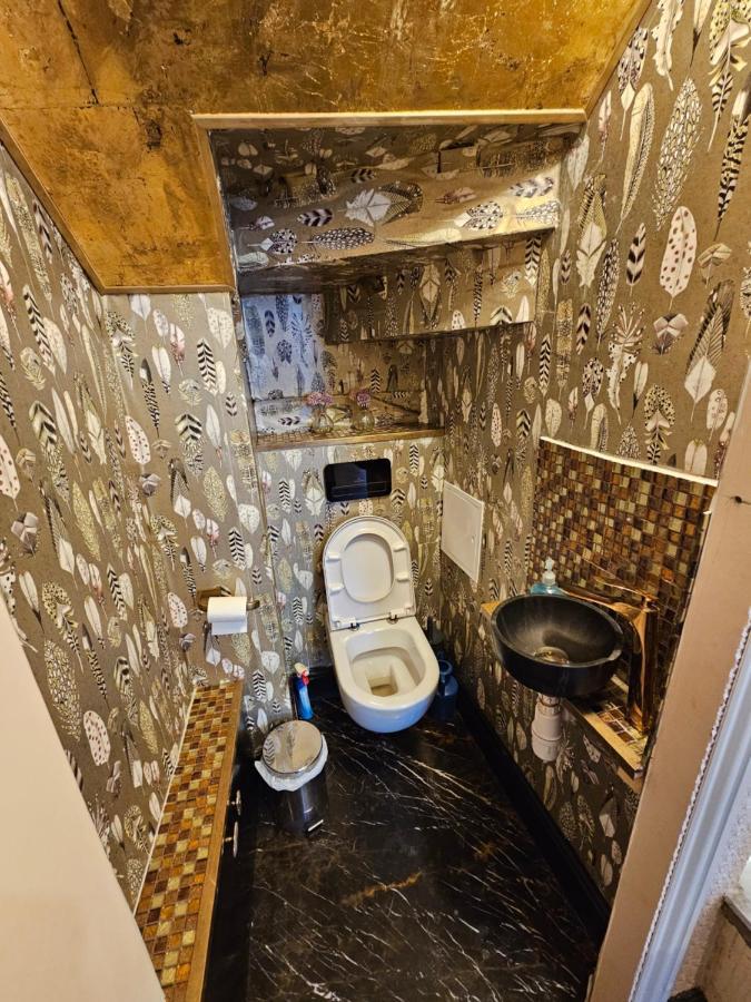 Flat 1, Charles Street *