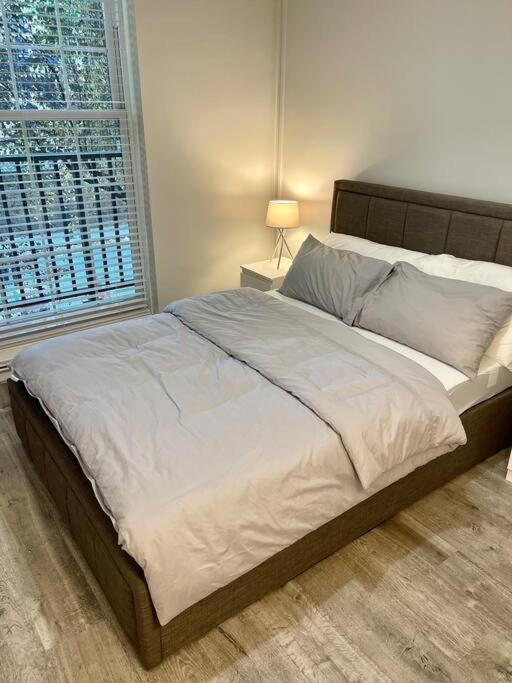 Apartamento 1 Bed In Zone 2, Minutes From Oval Tube.