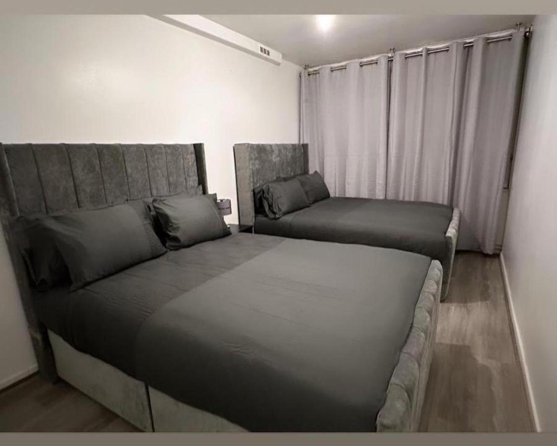 New! Xtra Large 4 Bedroom Up To 14 Guests Apartamento Londres